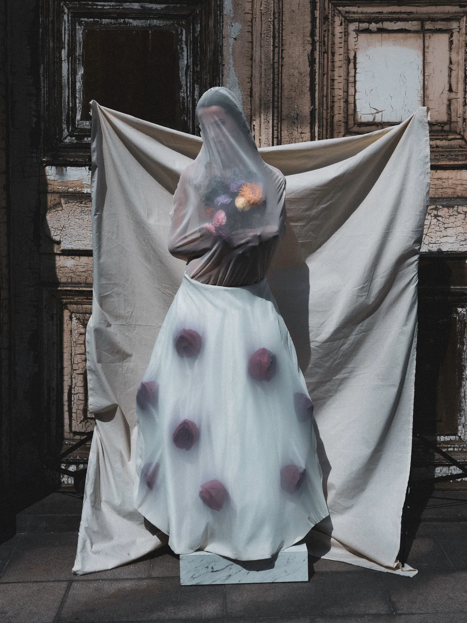 Samuel Davids' Past Future Lovers: A Nostalgia for a Memory That Never Happened — image 3